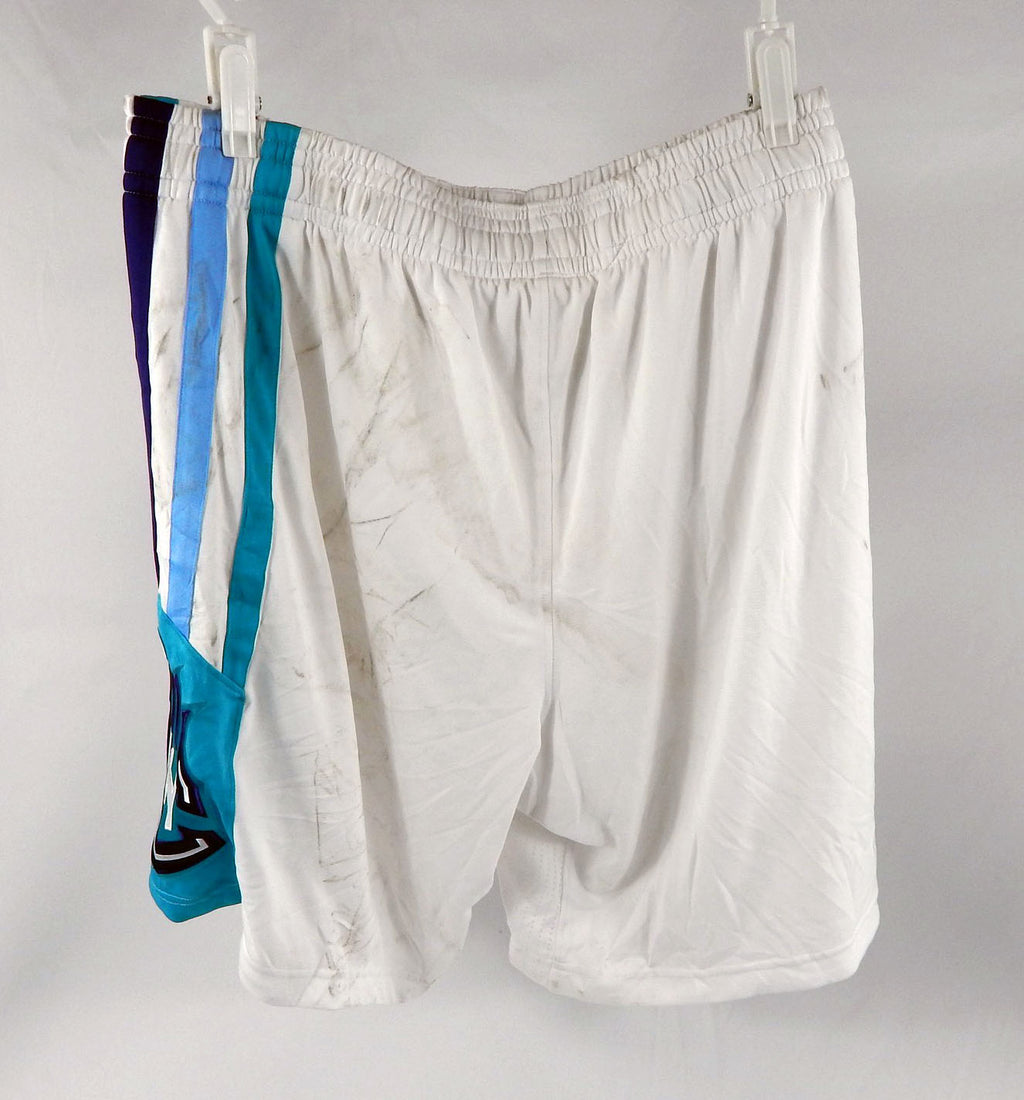 2014-15 Charlotte Hornets Game Issued White Basketball Shorts Size L 30 Pic2