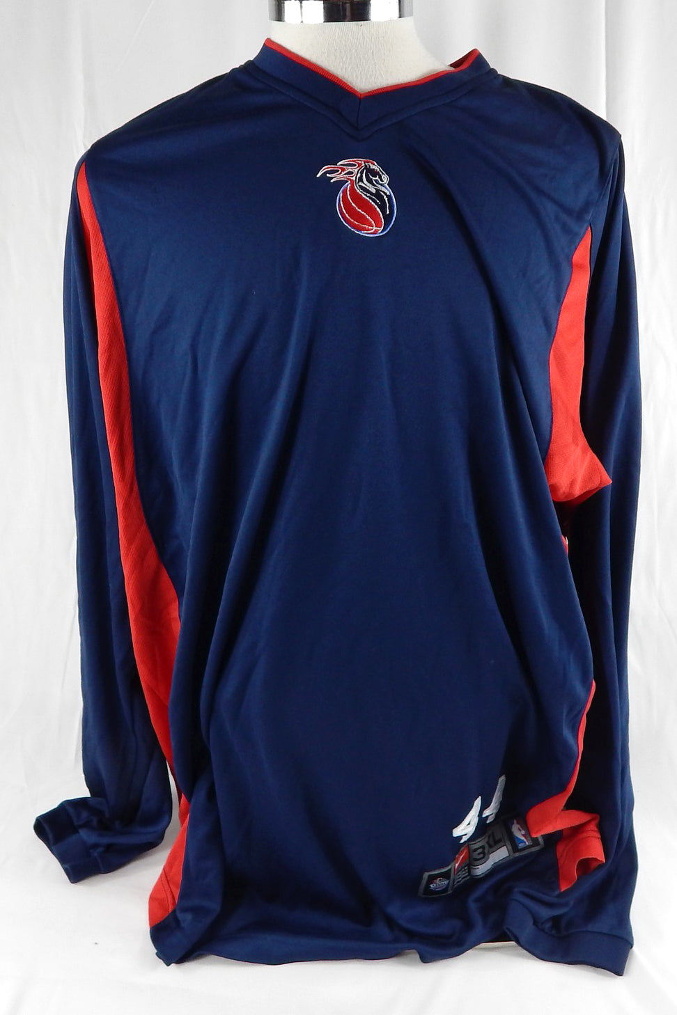 2002-03 Detroit Pistons Hubert Davis #44 Game Used Navy Shooting Shirt 3XL 888