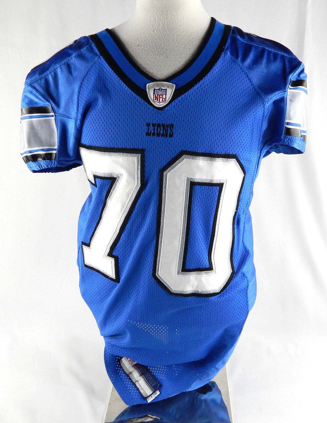 2007 Detroit Lions #70 Game Used Blue Jersey Name Plate Removed 48 788