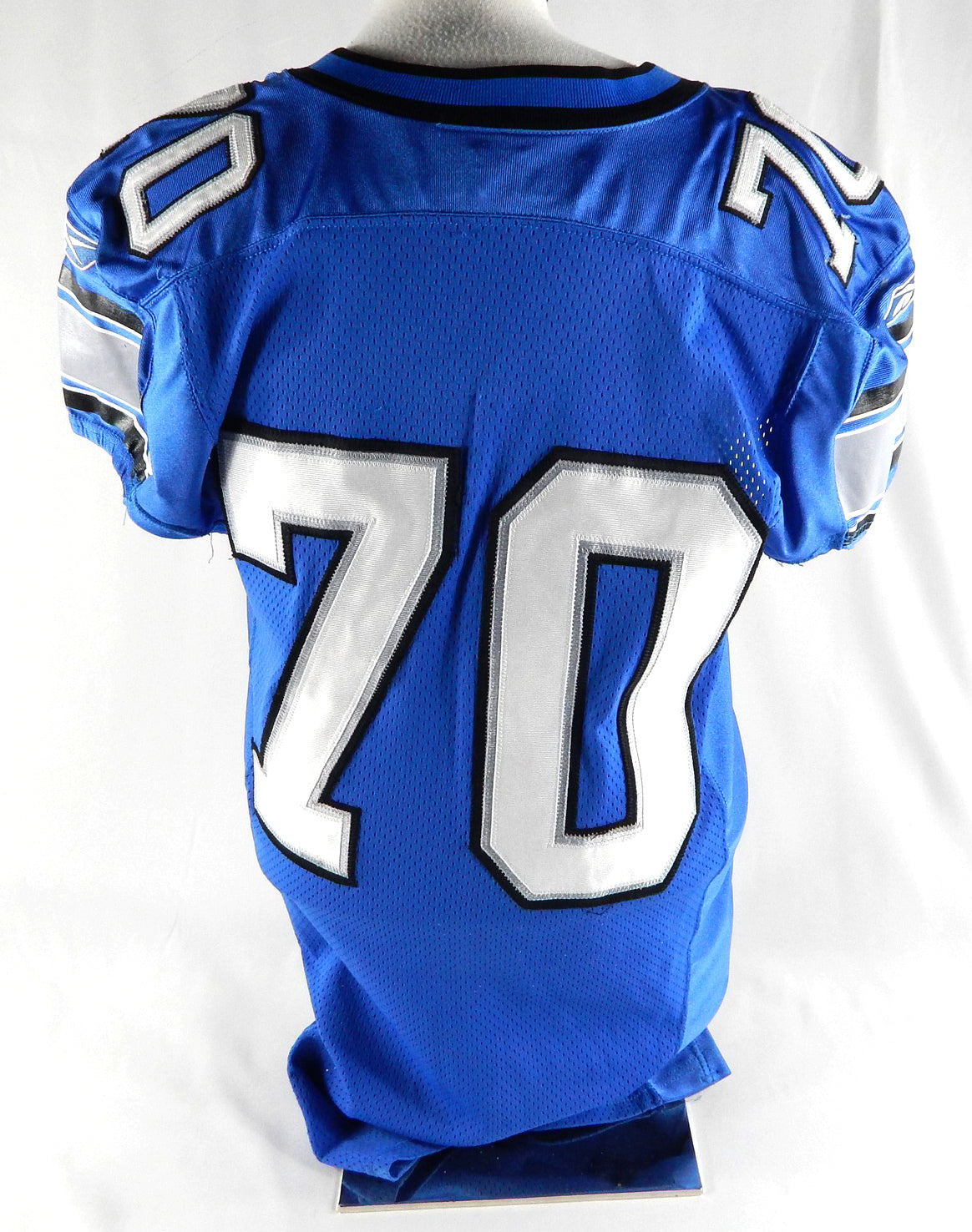 2007 Detroit Lions #70 Game Used Blue Jersey Name Plate Removed 48 788 Pic2