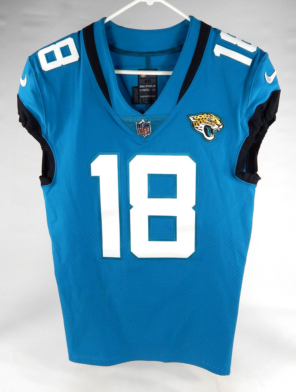 2020 Jacksonville Jaguars Laquon Treadwell #18 Game Issued Blue Jersey 40 148 Pic2