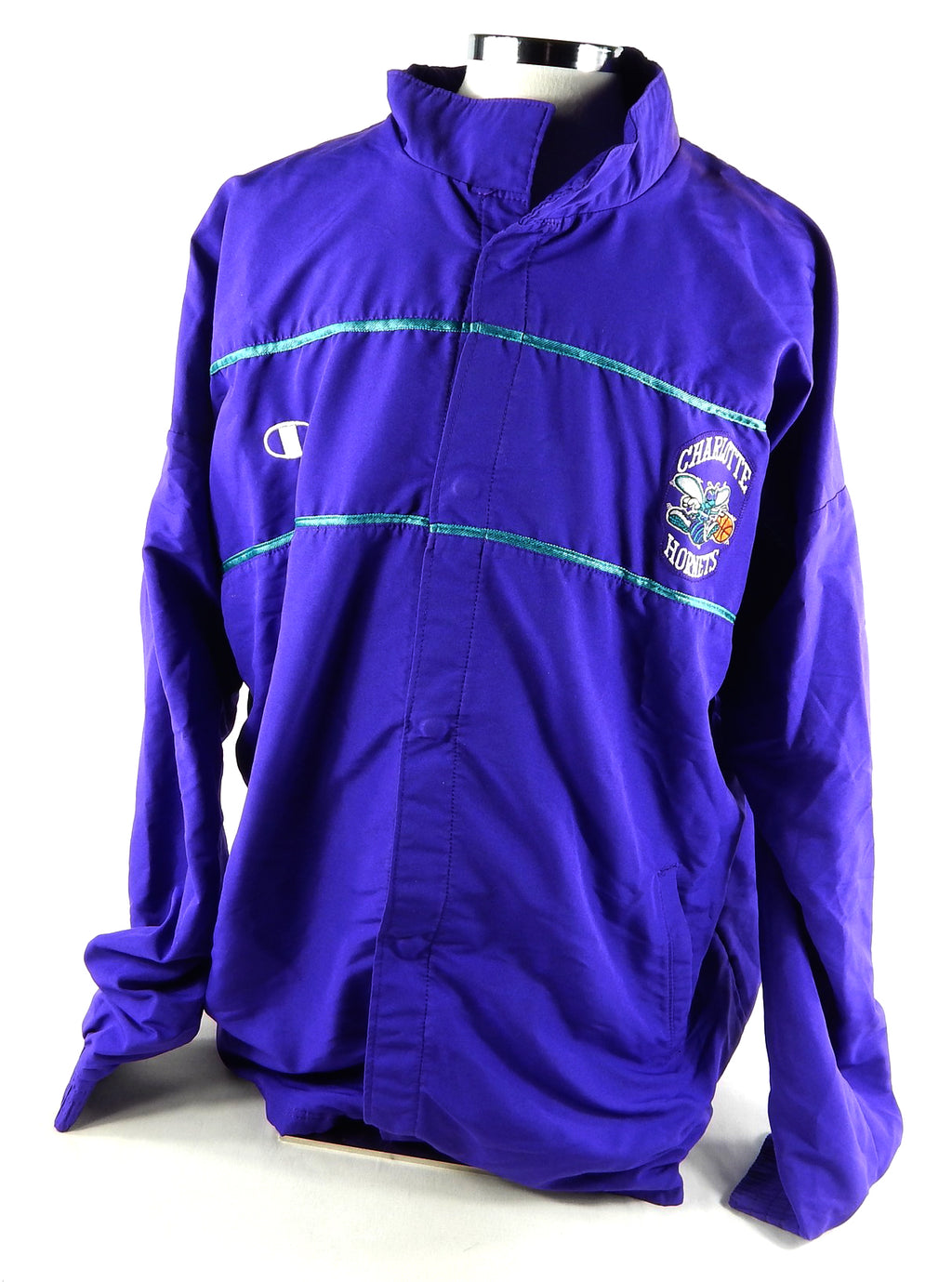 2001-02 Charlotte Hornets PJ Brown #42 Game Used Purple Warm Up Jacket 911 P2