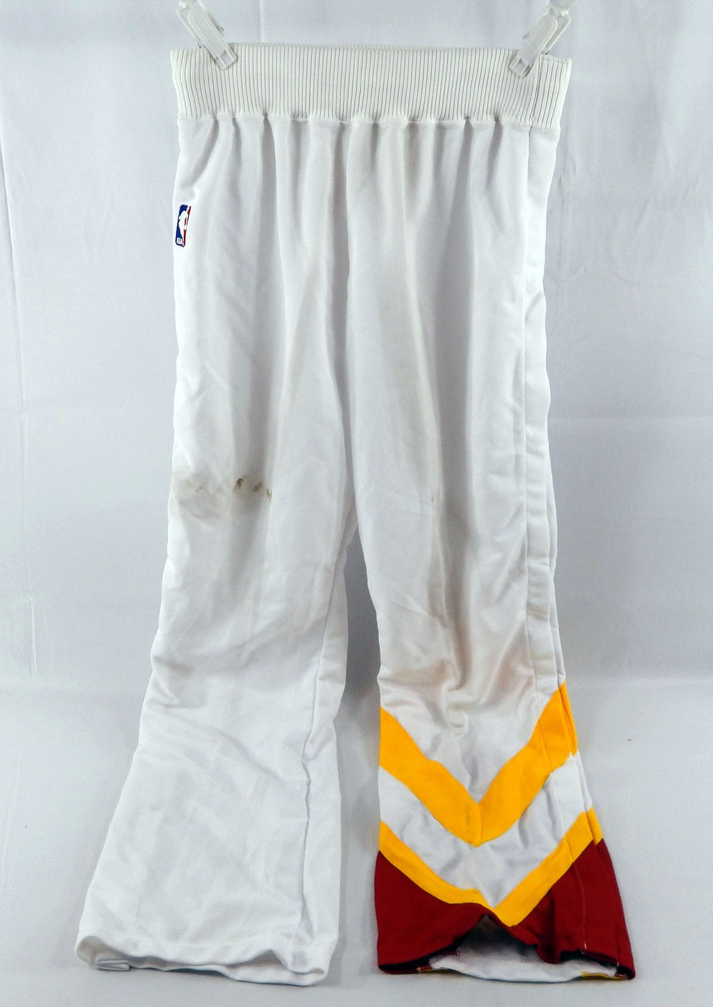 1989-90 Atlanta Hawks Game Issued White Warm Up Pants 36 440
