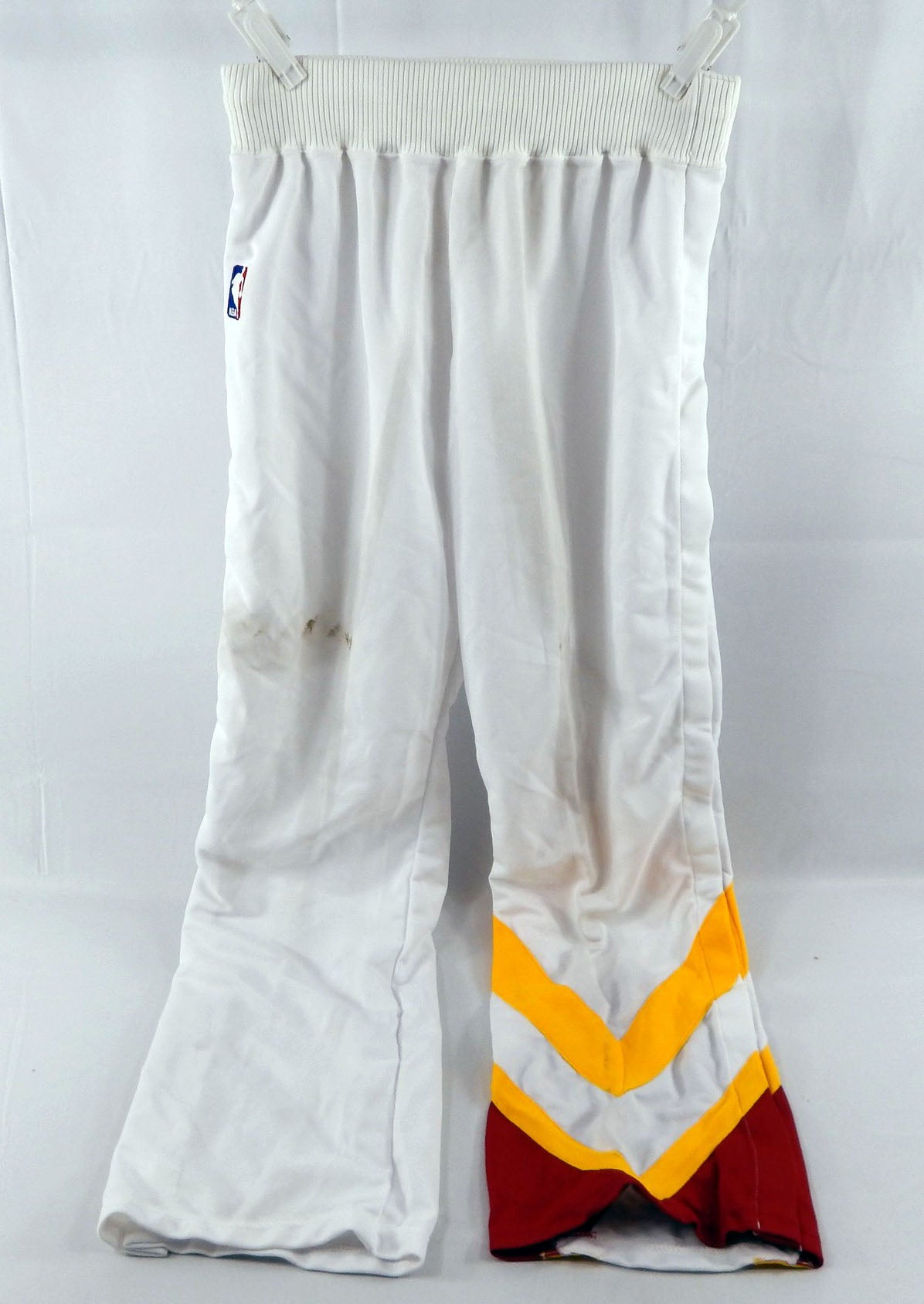 1989-90 Atlanta Hawks Game Issued White Warm Up Pants 36 440