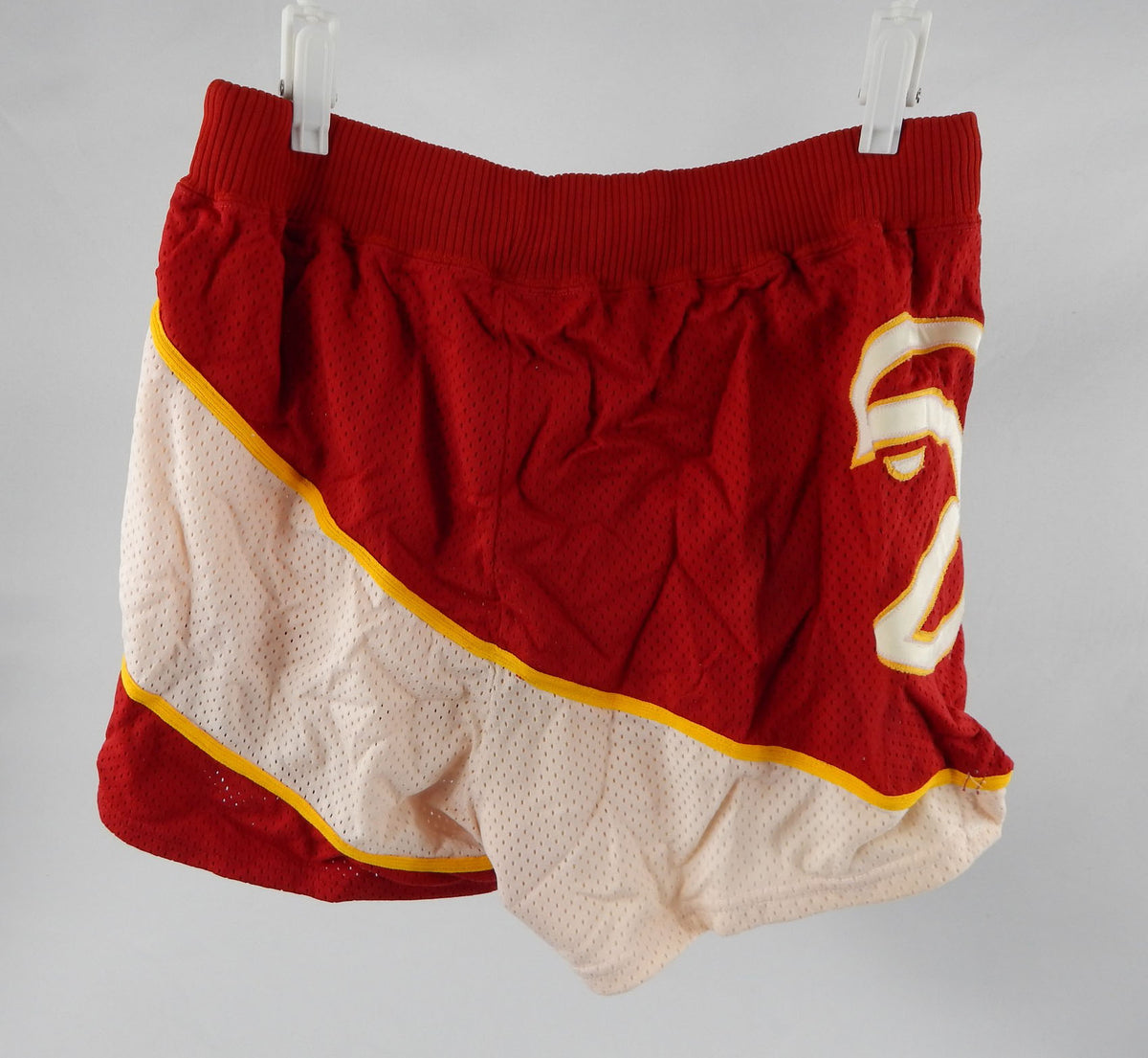 1986-87 Atlanta Hawks Tree Rollins #30 Game Used Red Shorts 36 DP103962 Pic2