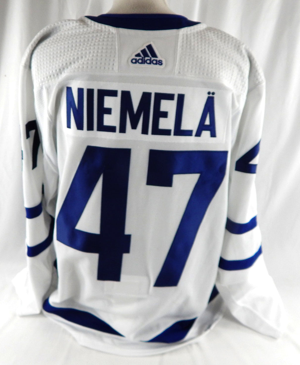 2023-24 Toronto Maple Leafs Topi Niemela #47 Game Issued White Jersey Milk P 4 Pic2