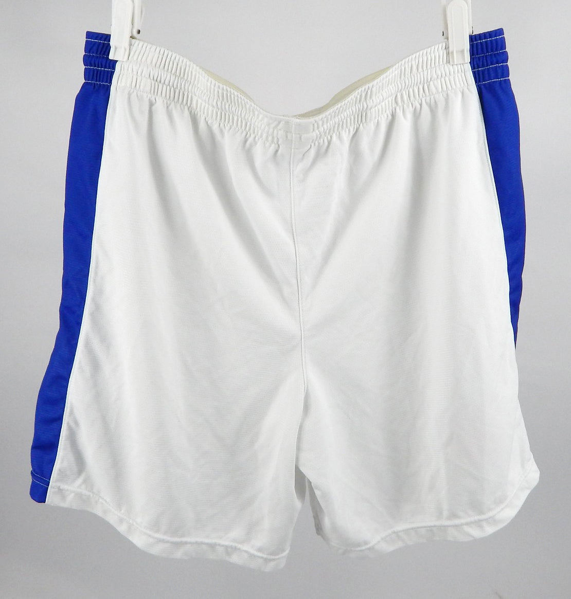 2023-24 Detroit Pistons #35 Game Used White Shorts Summer League XL 809 Pic2