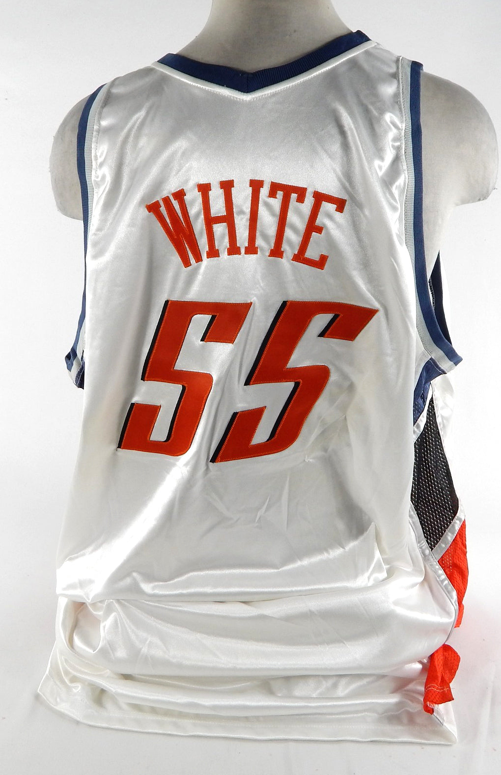 2004-05 Charlotte Bobcats Jahidi White #55 Game Issued White Jersey 56 083 Pic2