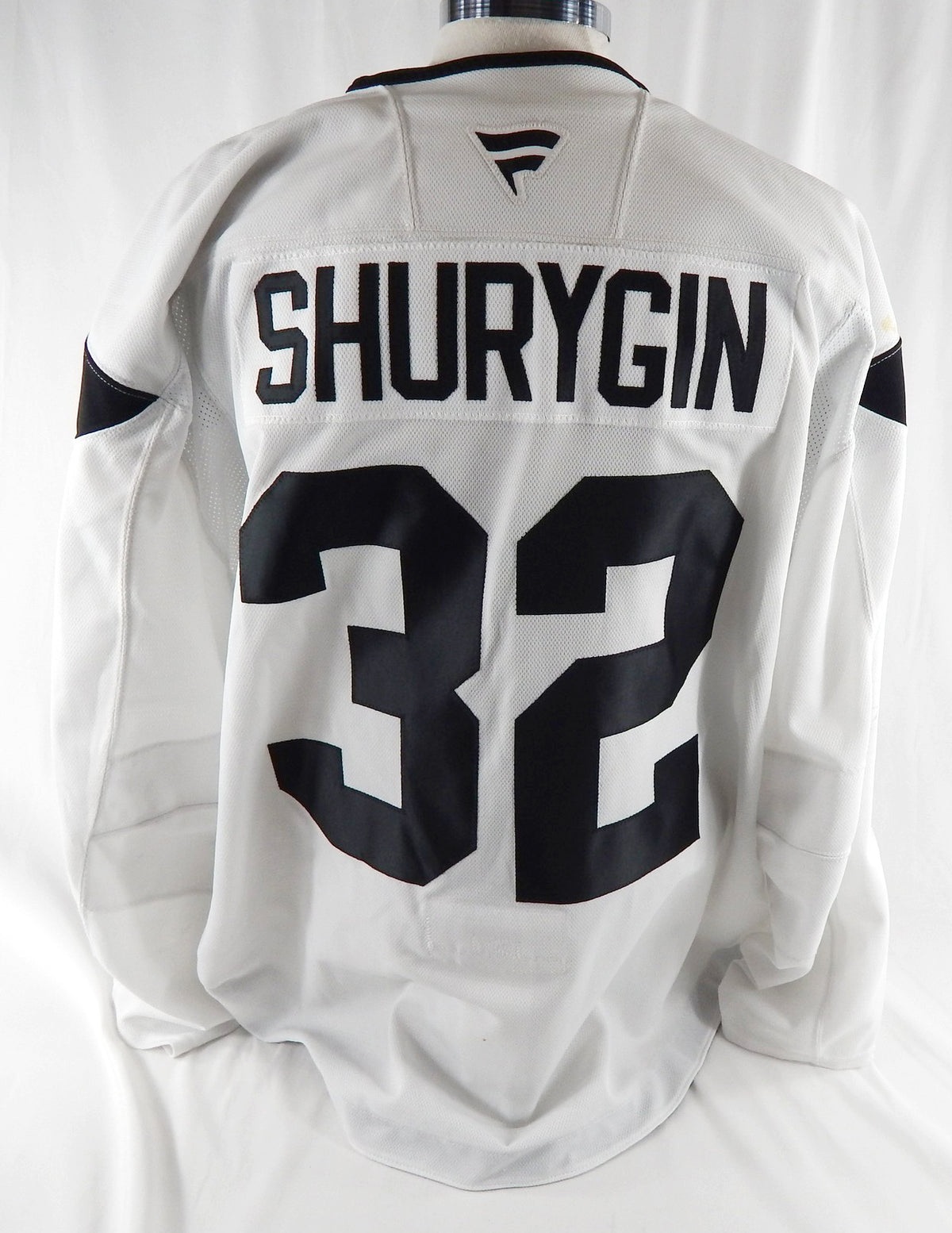 2024-25 Utah Mammoth Stepan Shurygin #32 Game Used White Practice Jersey Rookie Pic2