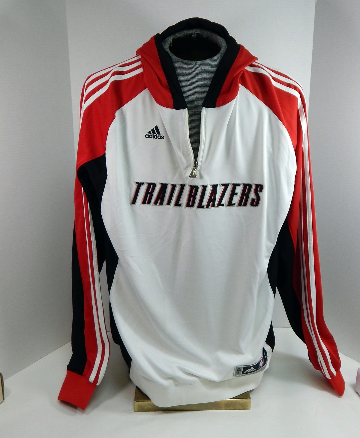 2000s Portland Trailblazers Game Issued White Shooting Shirt L DP51324