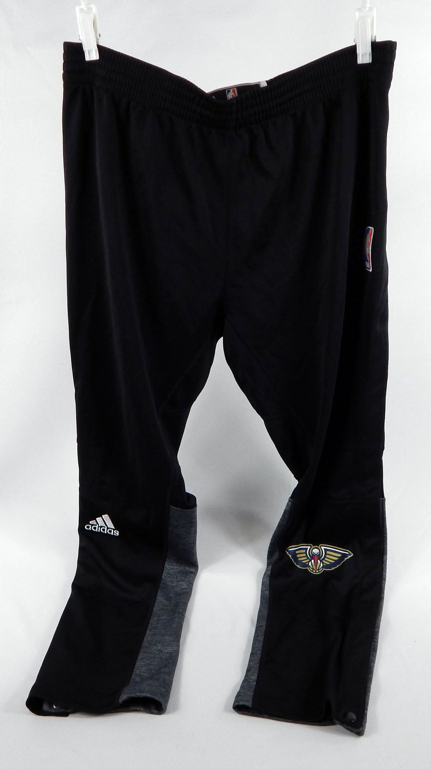 2016-17 New Orleans Pelicans Tim Frazier #2 Game Used White WU Pants Size L 2