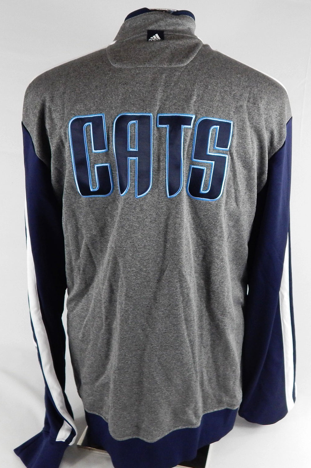 2012-13 Charlotte Bobcats Ramon Sessions #7 Game Used Grey Warm Up Jacket L 8 Pic2
