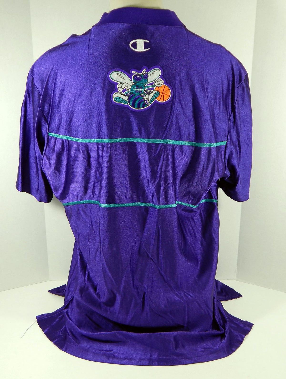 2000-01 Charlotte Hornets Eldridge Recasner #3 Game Used Purple Warm Up Shirt 9 Pic2