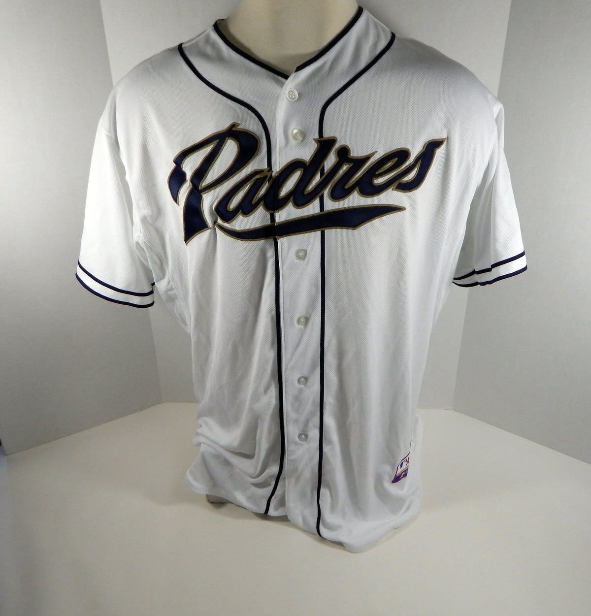 2012 San Diego Padres Clayton Richard #33 Game Issued White Jersey Pic2