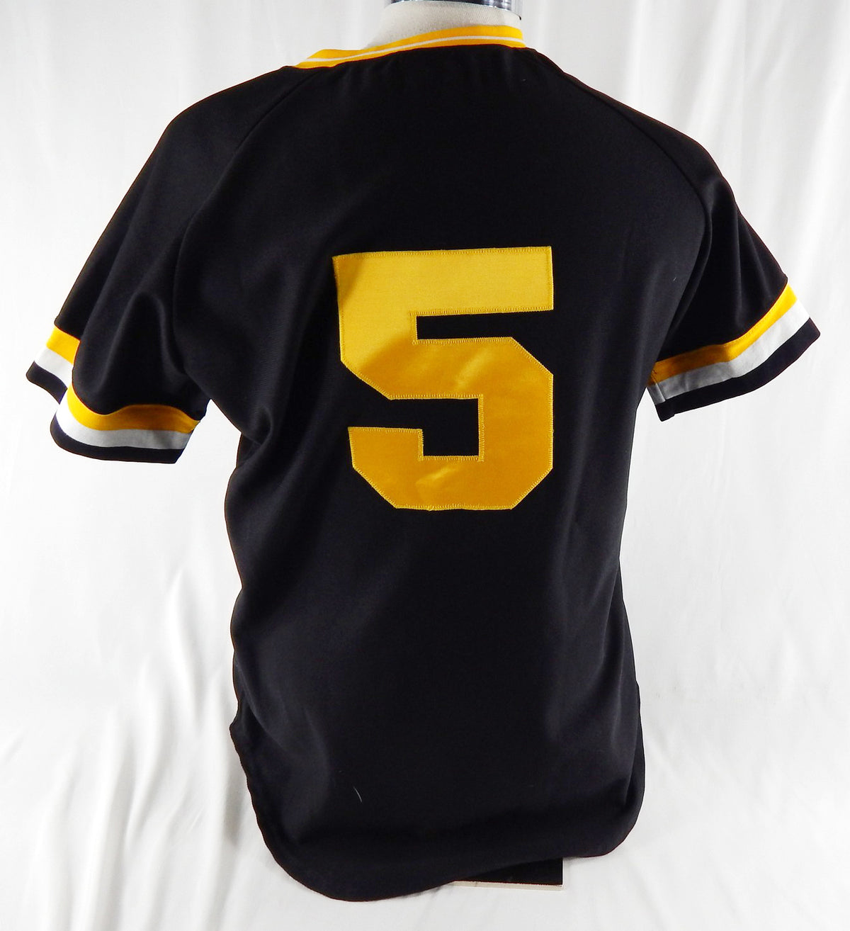 1980s Pittsburgh Pirates #5 Game Used Black Jersey 42 138 Pic2