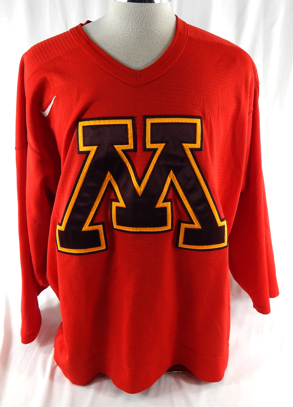 Minnesota Golden Gophers Game Used Red Practice Jersey Hockey 50 153