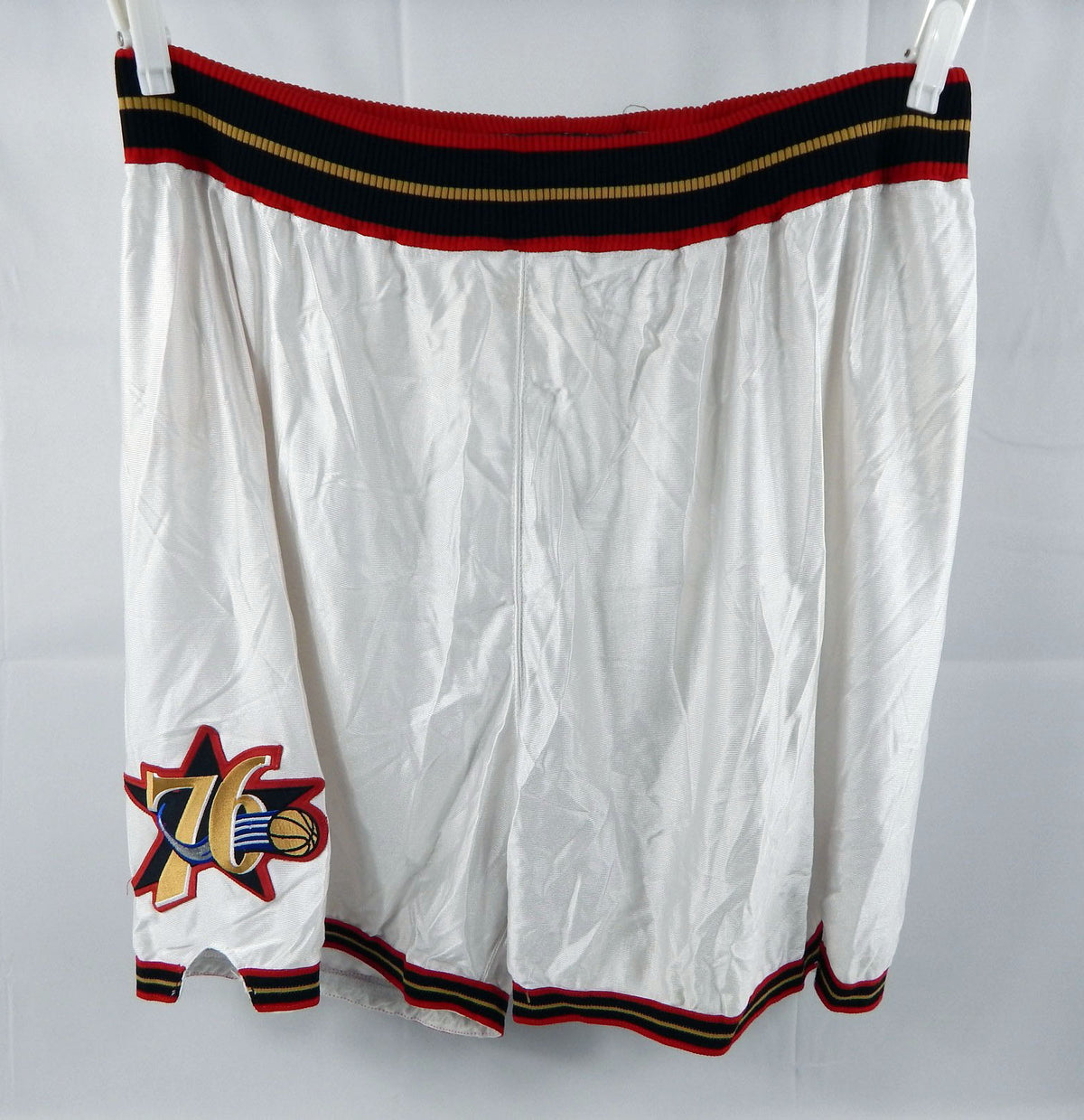 2002-06 Phialdephia 76ers #40 26 Game Used White Shorts 44 989