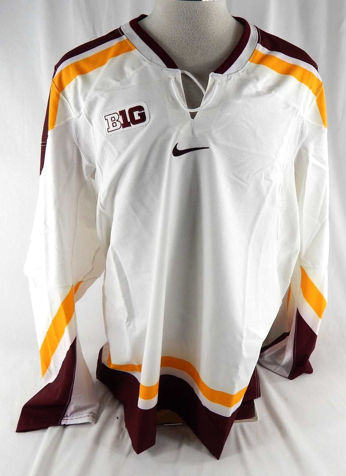 Minnesota Golden Gophers Blank Game Issued White Jersey Hockey B10 Patch 58 166