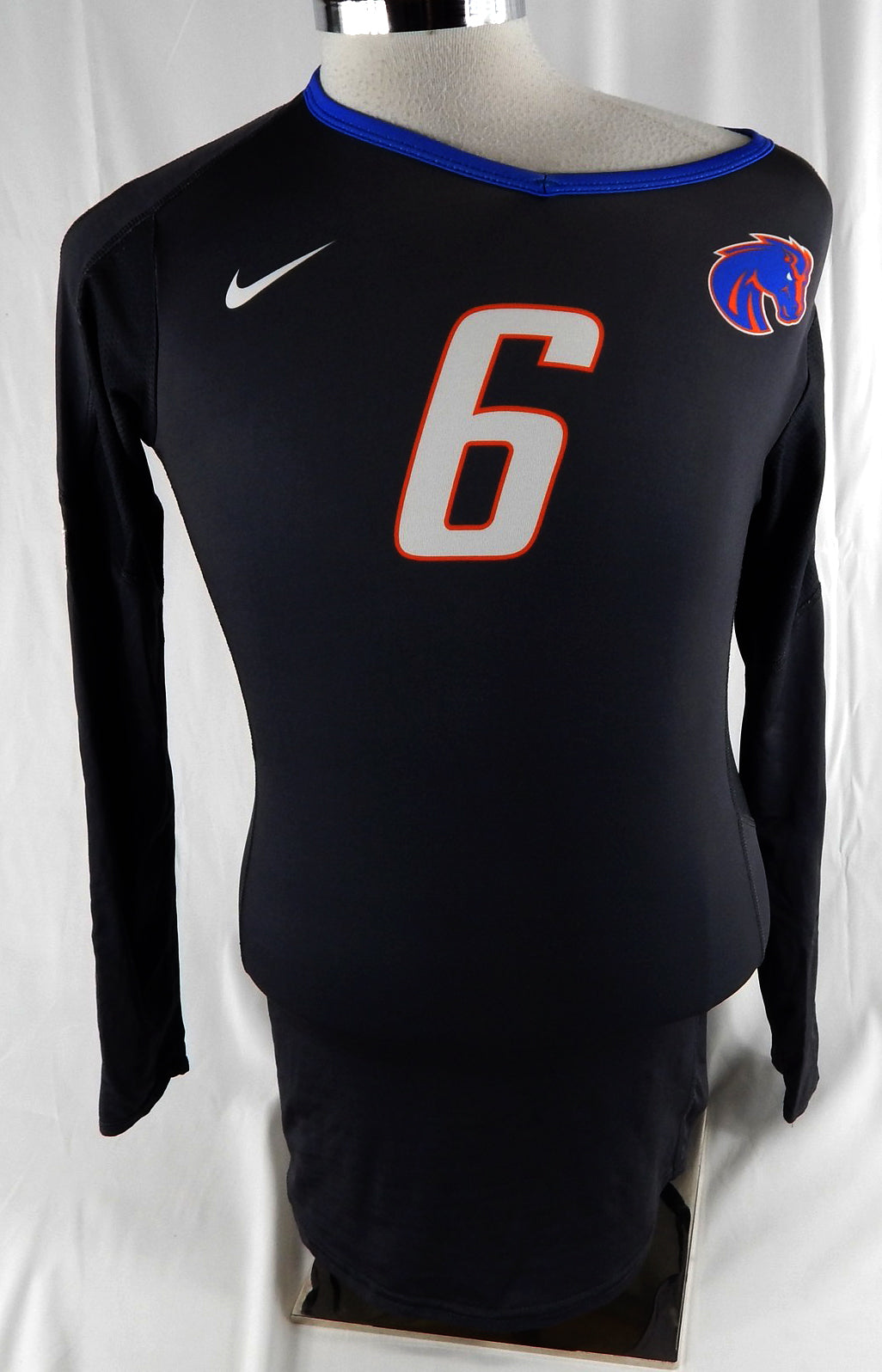 2014 Boise State Broncos #6 Game Used Black Jersey Volleyball M DP99091