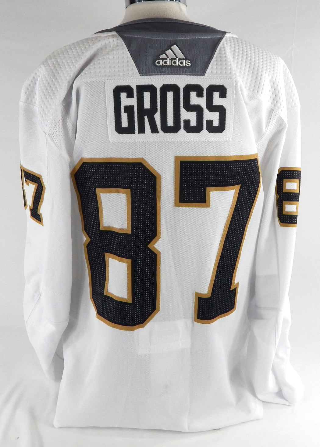2023-24 Vegas Golden Knights Tyson Gross #87 Game Used White Practice Jersey 2 Pic2