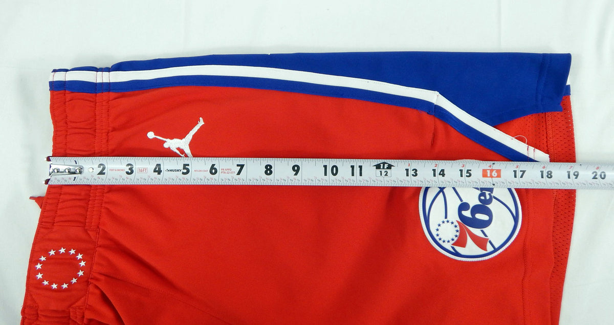 2024-25 Philadelphia 76ers Kelly Oubre #9 Game Used Red Basketball Shorts 36 Pic2