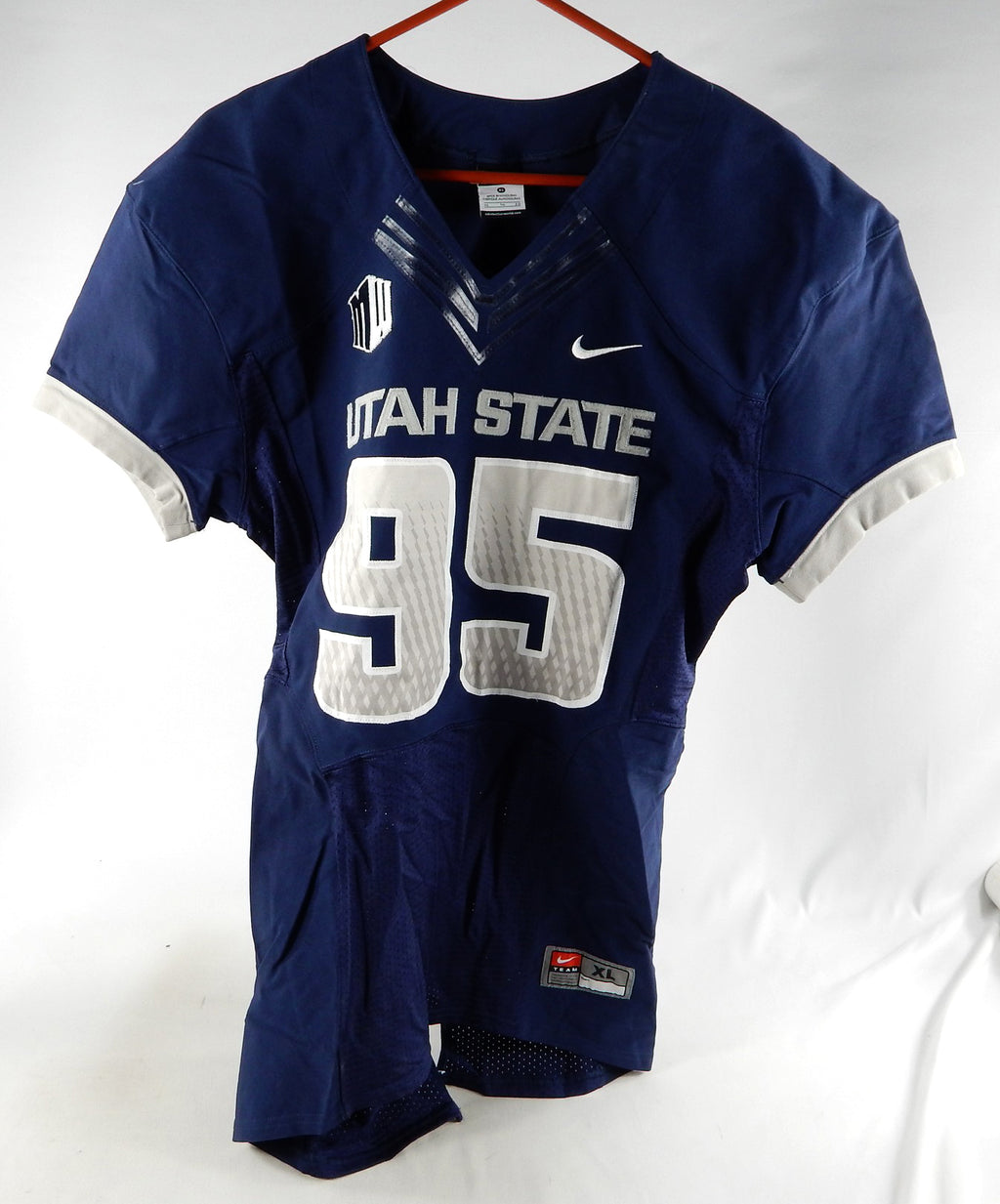 2012 Utah State Aggies #95 Game Used Navy Jersey Name Plate Removed XL 026