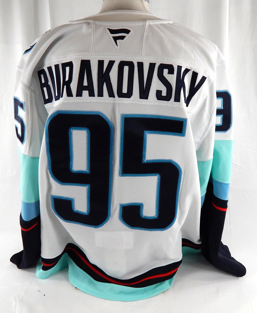 2024-25 Seattle Kraken Andre Burakovsky #95 Game Used White Jersey Bondo P S 2 8 Pic2