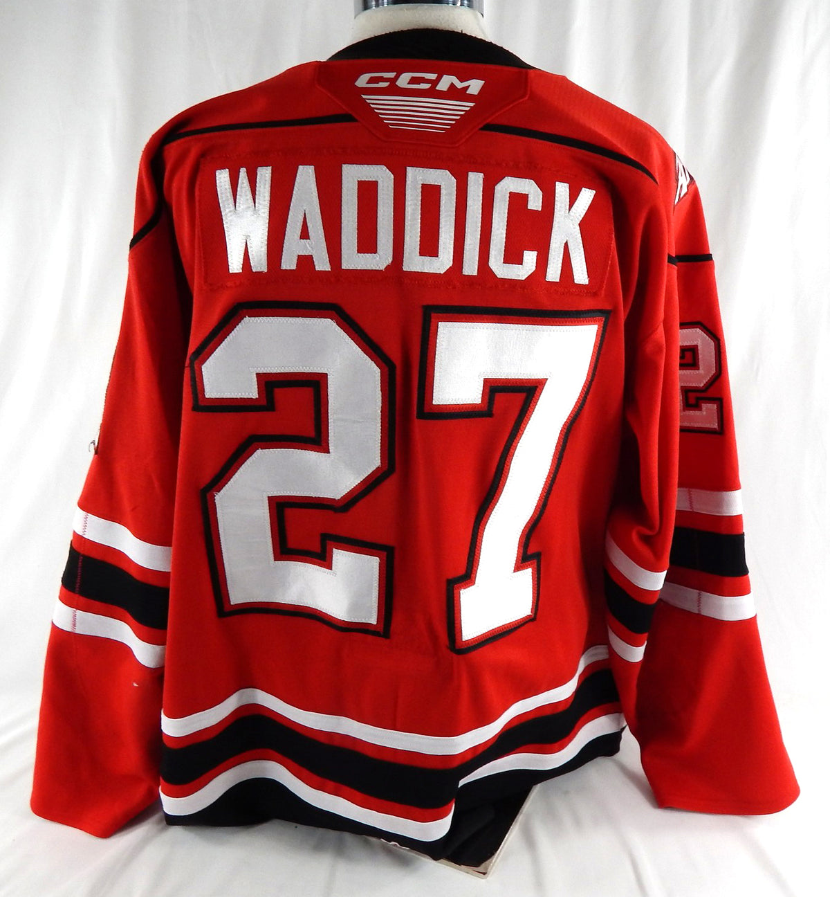 2024-25 Owen Sound Attack Declan Waddick #27 Game Used Red Jersey 54 619 Pic2