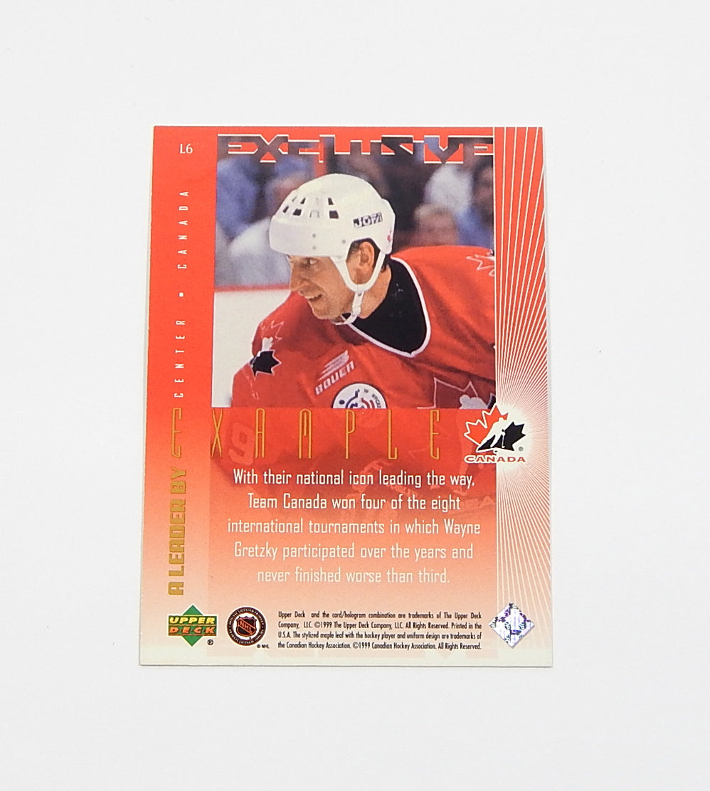 1999 UD Wayne Gretzky Living Legend A Leader by Example Wayne Gretzky #L6 Pic2