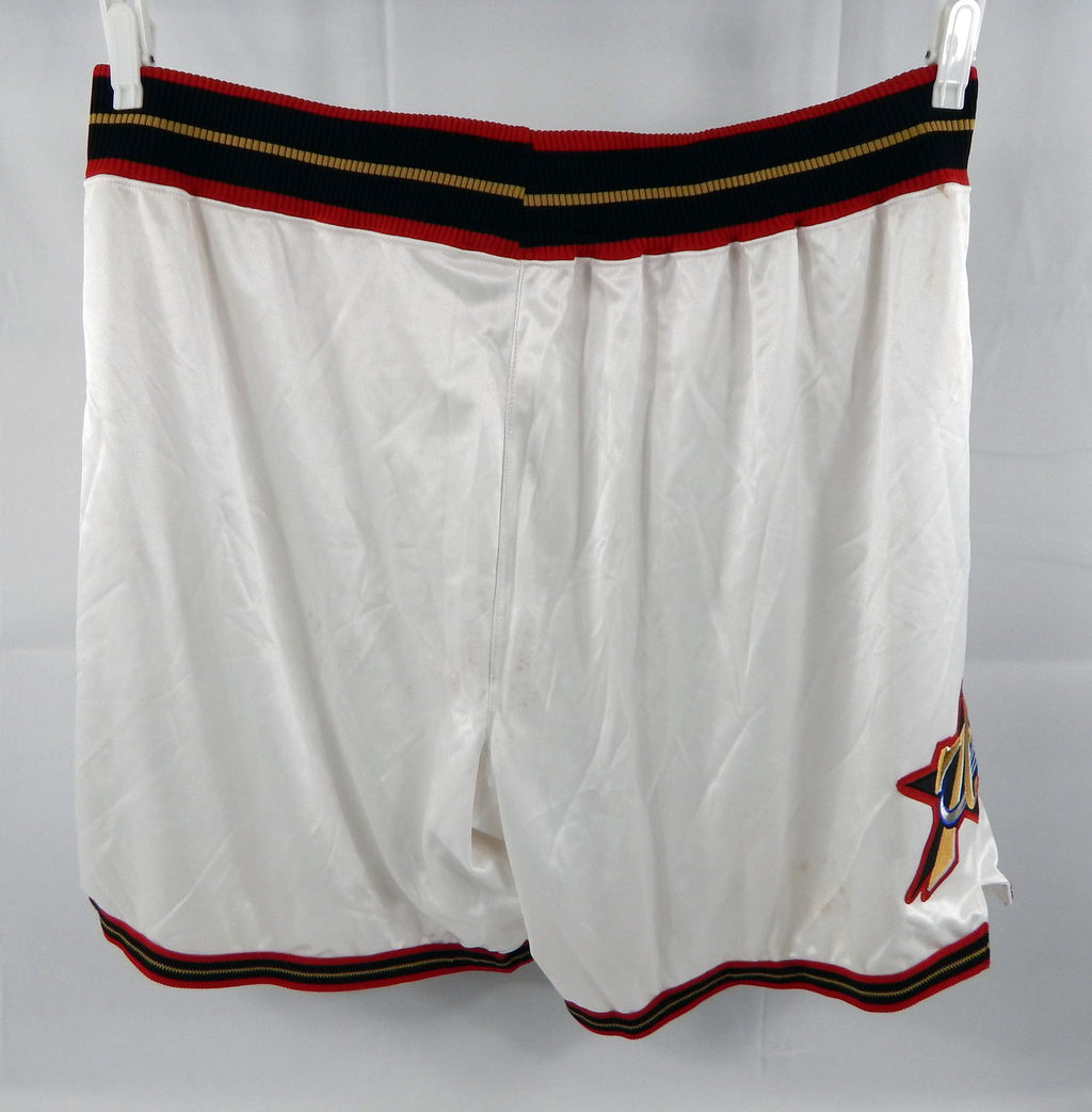 2002-06 Phialdephia 76ers Game Issued White Shorts 46 DP96011 Pic2