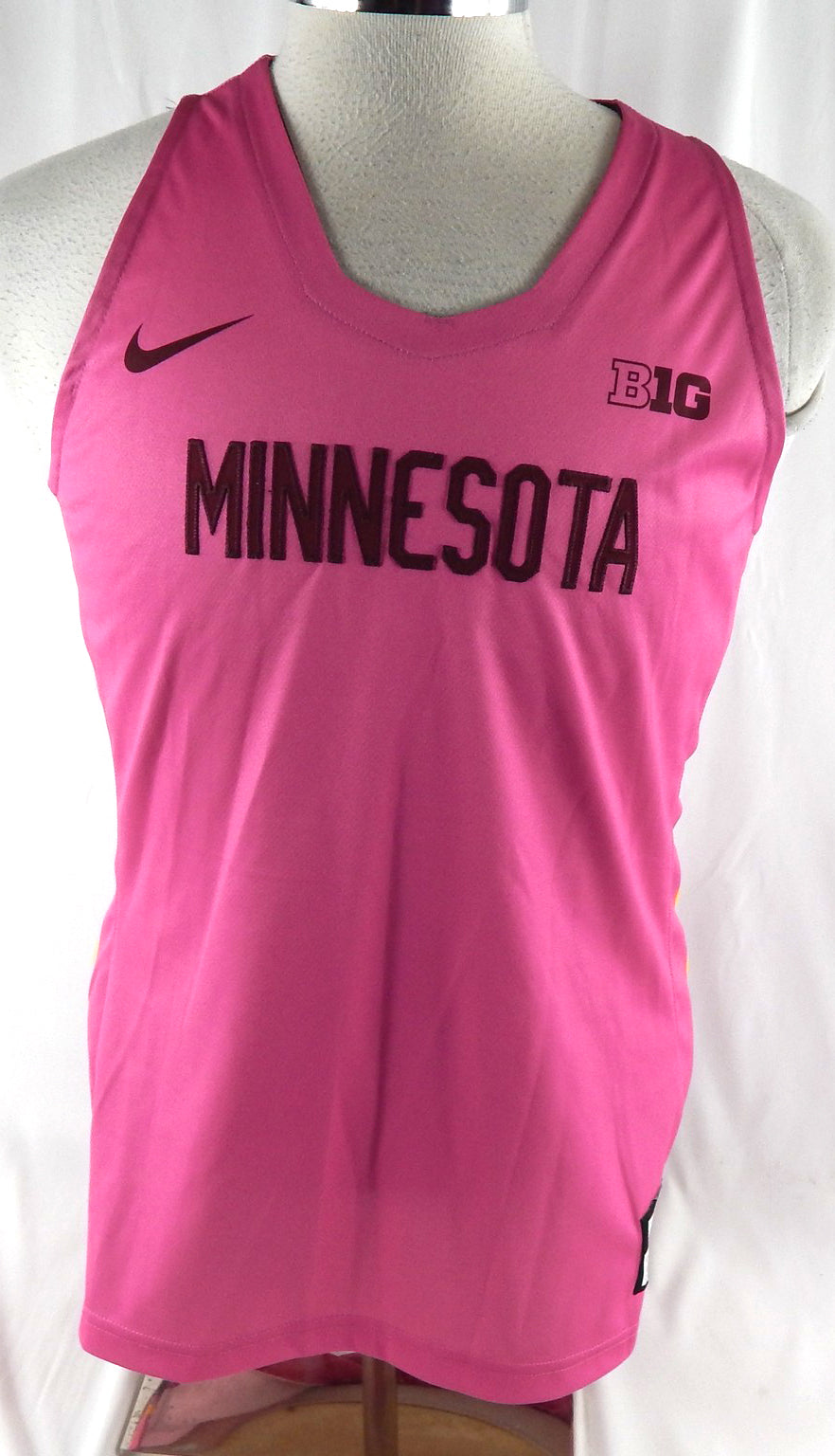 2020-21 Minnesota Golden Gophers Blank Game Issued Pink Jersey Breast Cancer L 0
