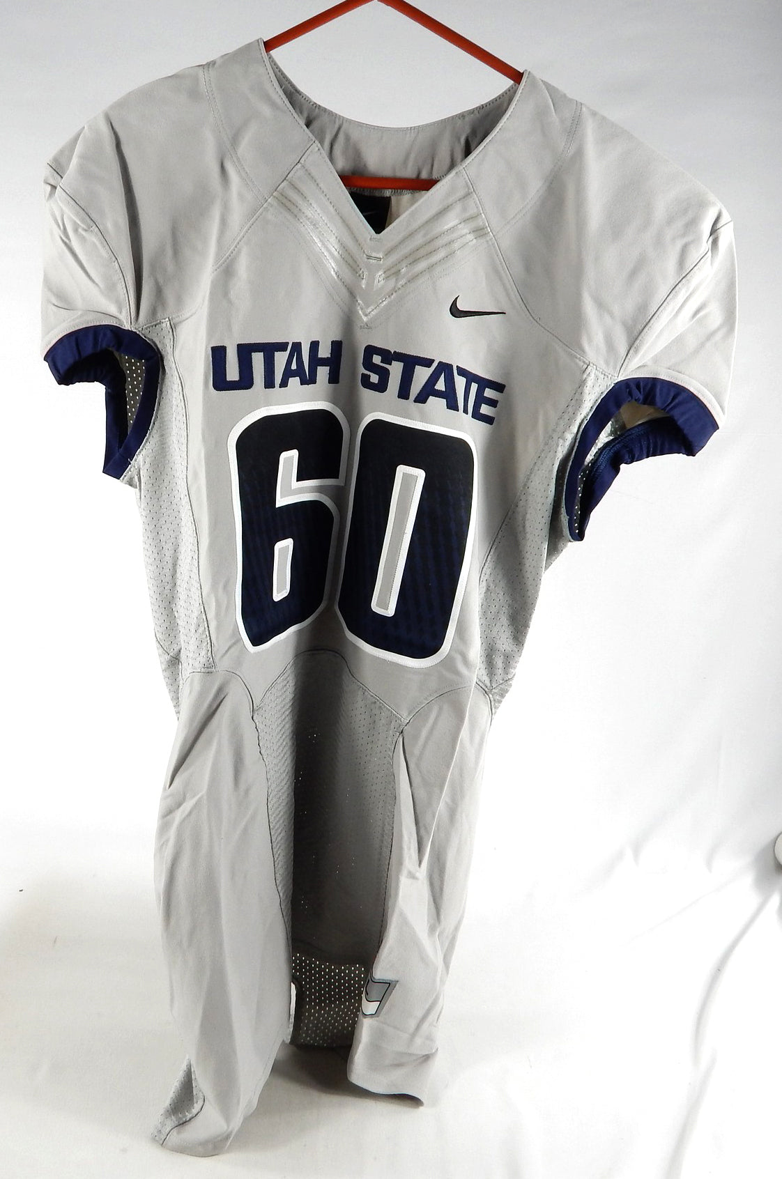 2013 Utah State Aggies #60 Game Issued Grey Jersey L 034