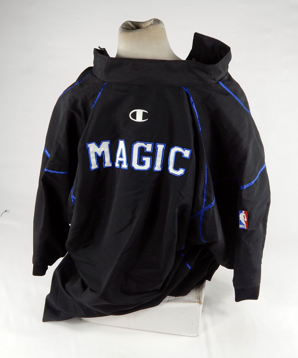 1990s Orlando Magic GameIssued Black Warm Up Jacket 54 DP71964 Pic2