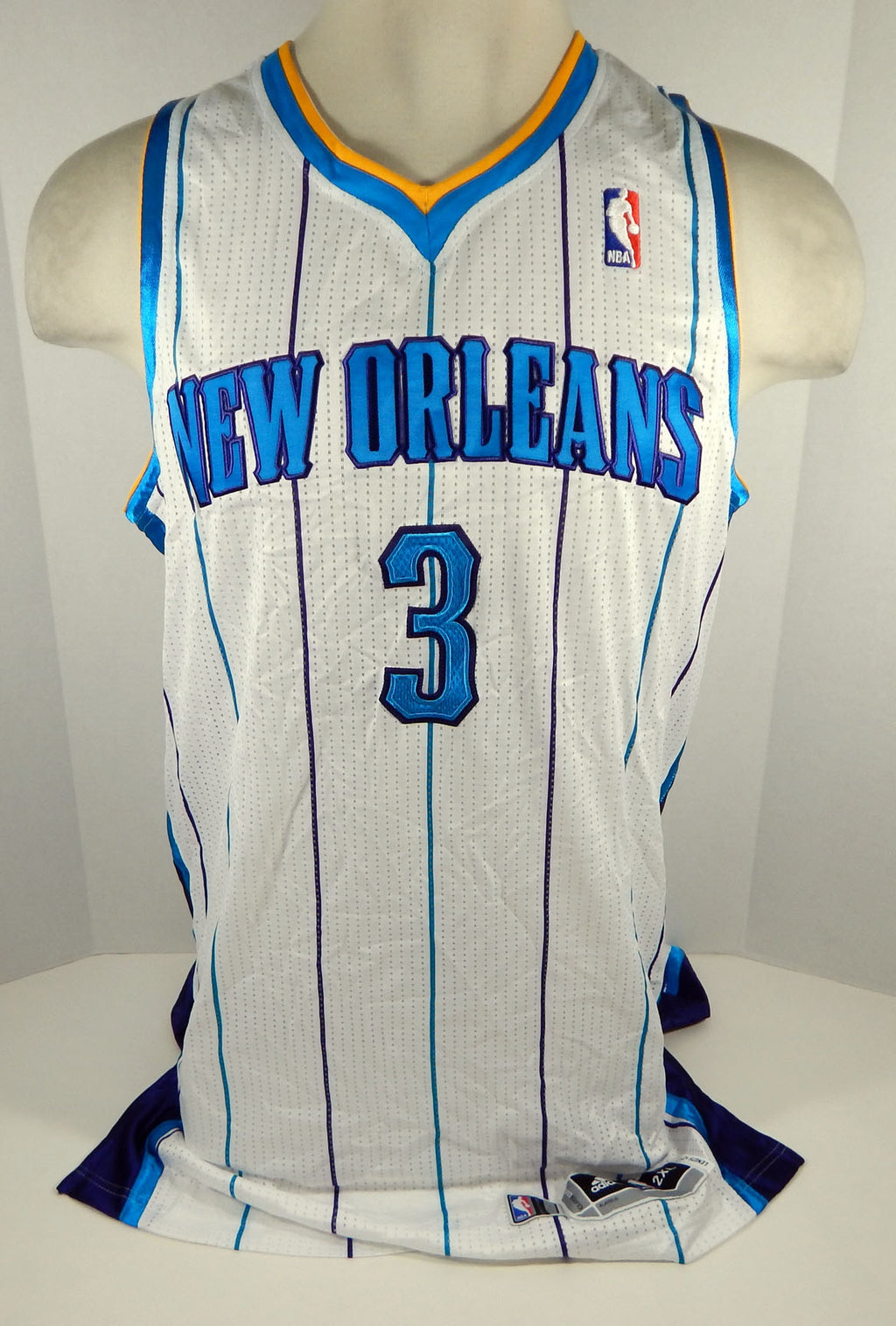 2011-12 New Orleans Hornets Al-Farouq Aminu #3 Game Issued White Jersey DP07103 Pic2