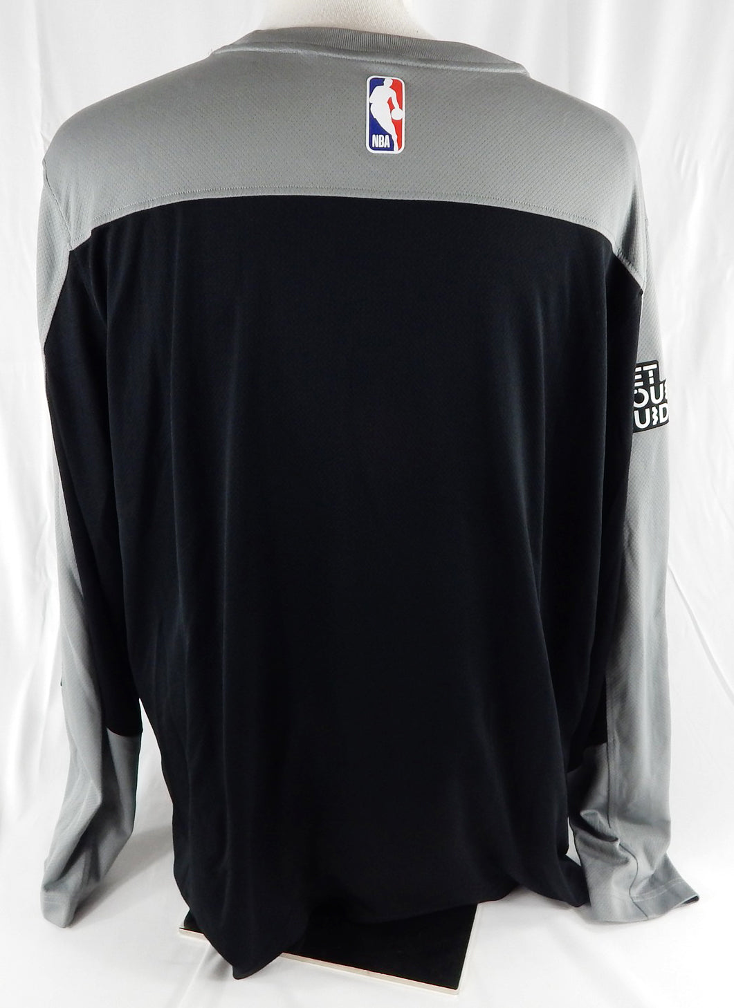 2024-25 Brooklyn Nets Day'Ron Sharpe #20 Game Used Black Shooting Shirt XXL 121 Pic2