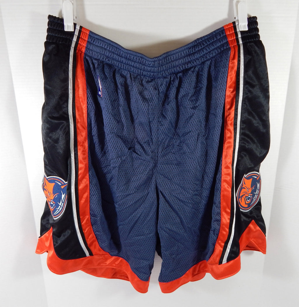 2000s Charlotte Bobcats #35 Game Used Navy Shorts 46 DP53868