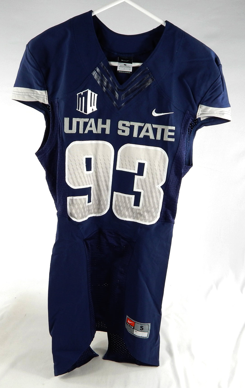 2014 Utah State Aggies #93 Game Used Navy Jersey Name Plate Removed S 057