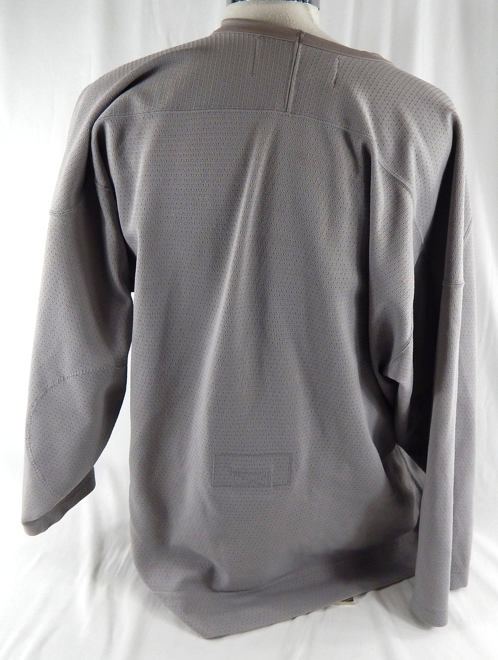 Minnesota Golden Gophers Game Used Grey Practice Jersey Hockey 50 214 Pic2