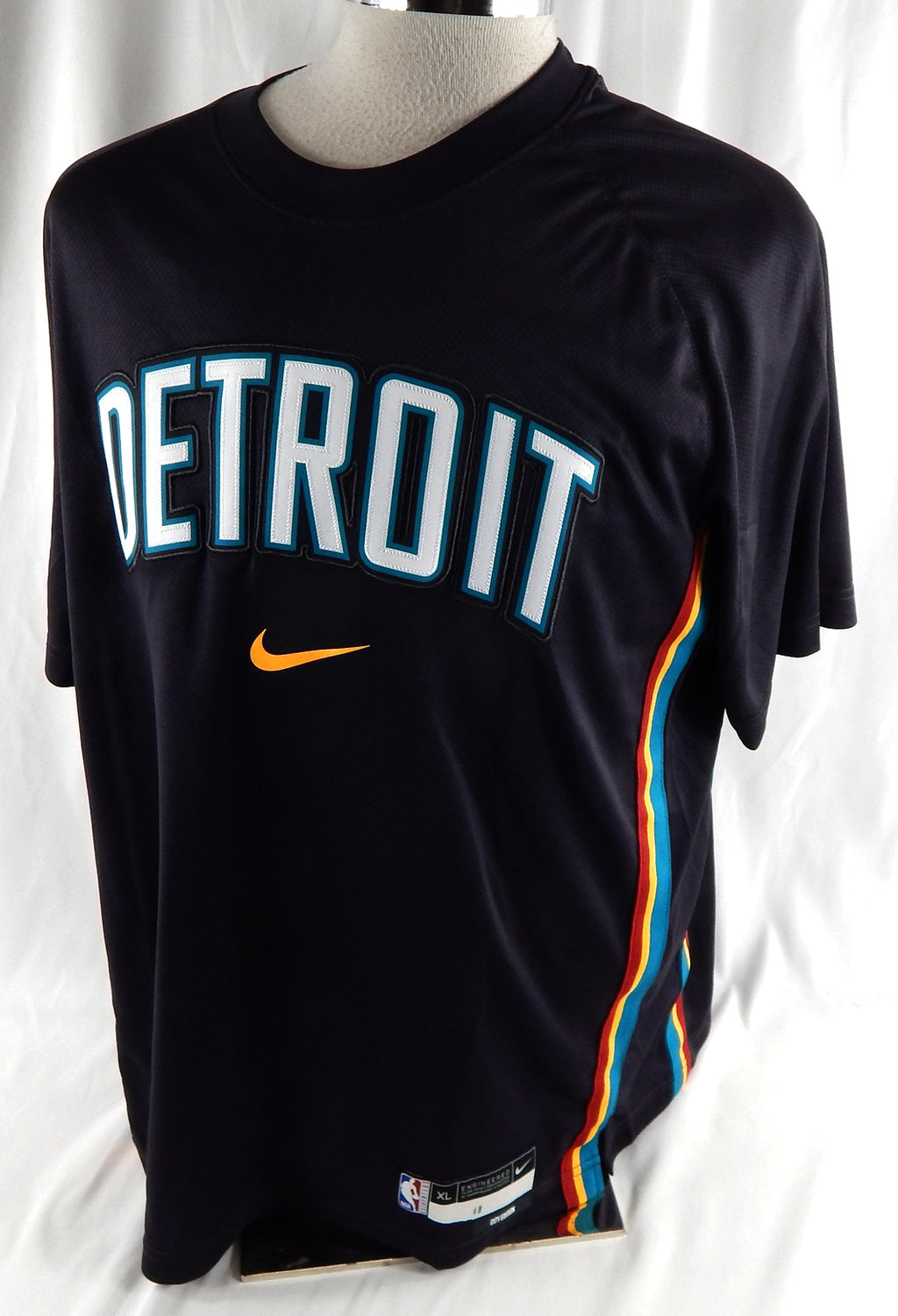 2025-26 Detroit Pistons Isaac Jones #13 Game Used Black Shooting Shirt City 9