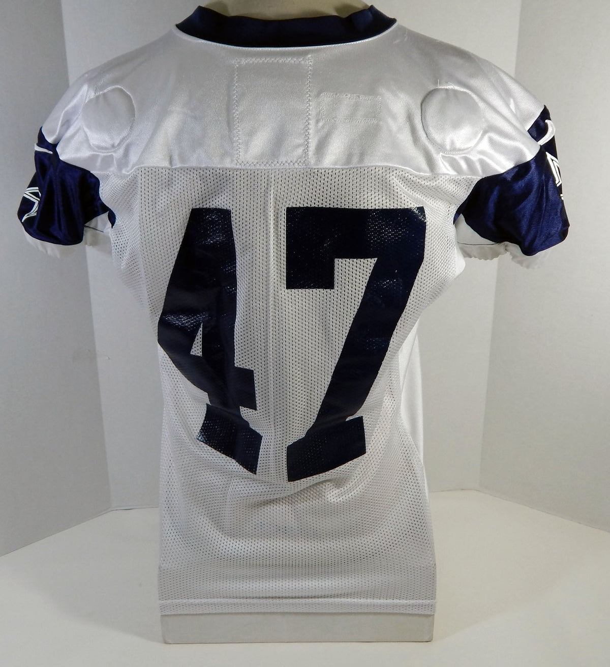 2018 Dallas Cowboys #47 Game Issued White Practice Jersey 48 99 Pic2
