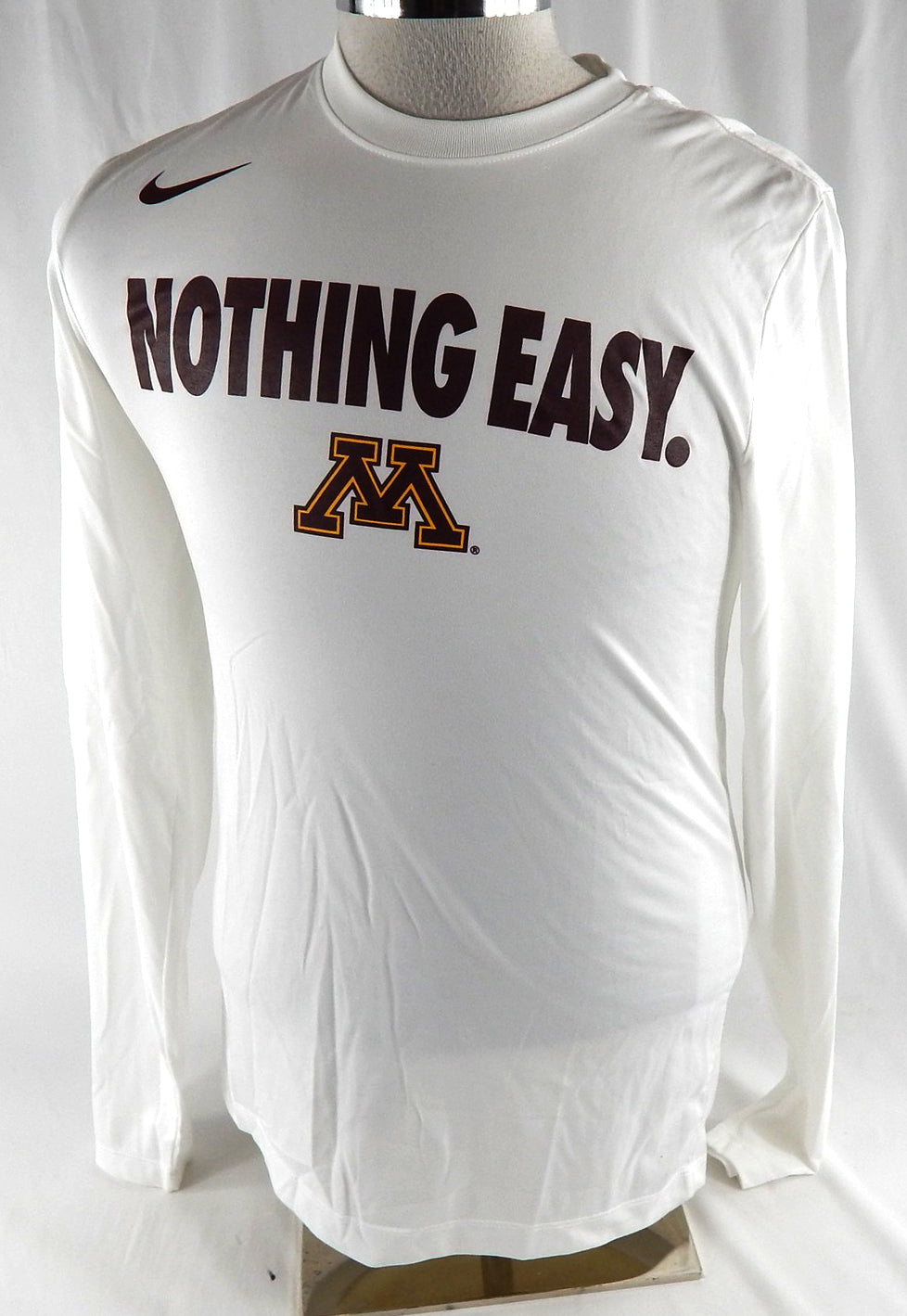 2020 Minnesota Golden Gophers Team Issued White Shirt Nothing Easy Nike S 225