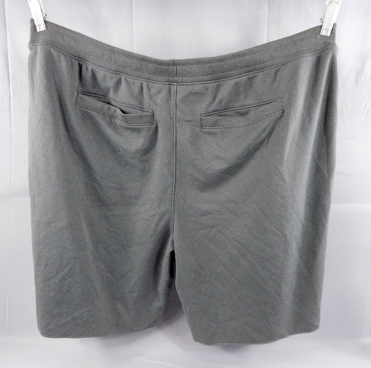 2014 Auburn Tigers Team Issued Grey Travel Shorts Outback Bowl 4XL 248 Pic2