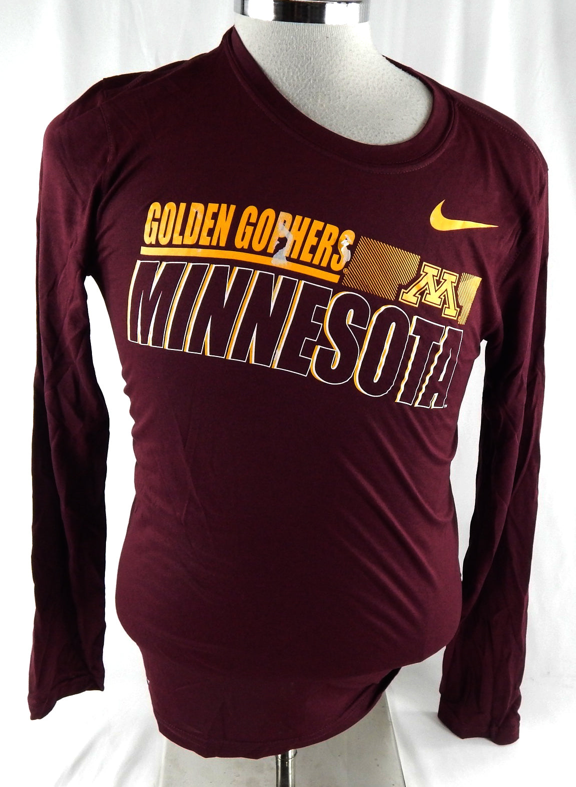 2020 Minnesota Golden Gophers Team Issued Maroon T-Shirt S 230