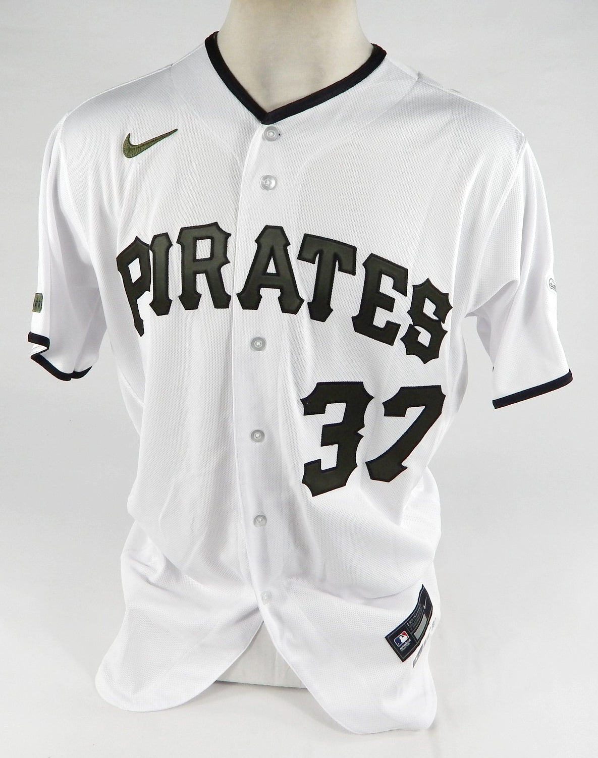 2021 Pittsburgh Pirates Edgar Santana #37 Game Issued White Jersey Memorial 7 Pic2