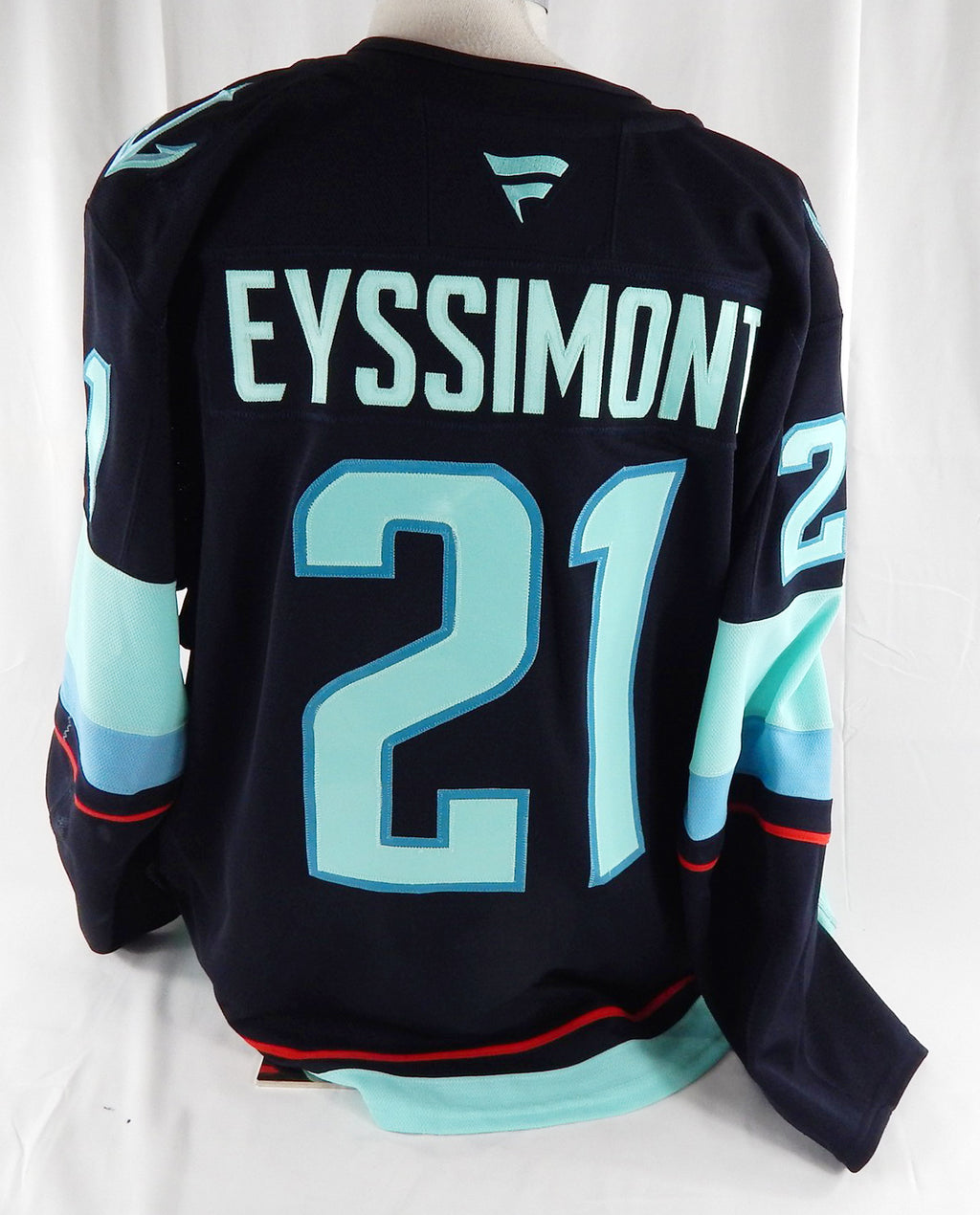 2024-25 Seattle Kraken Michael Eyssimont #21 Game Used Blue Jersey Set 3 Bondo P Pic2