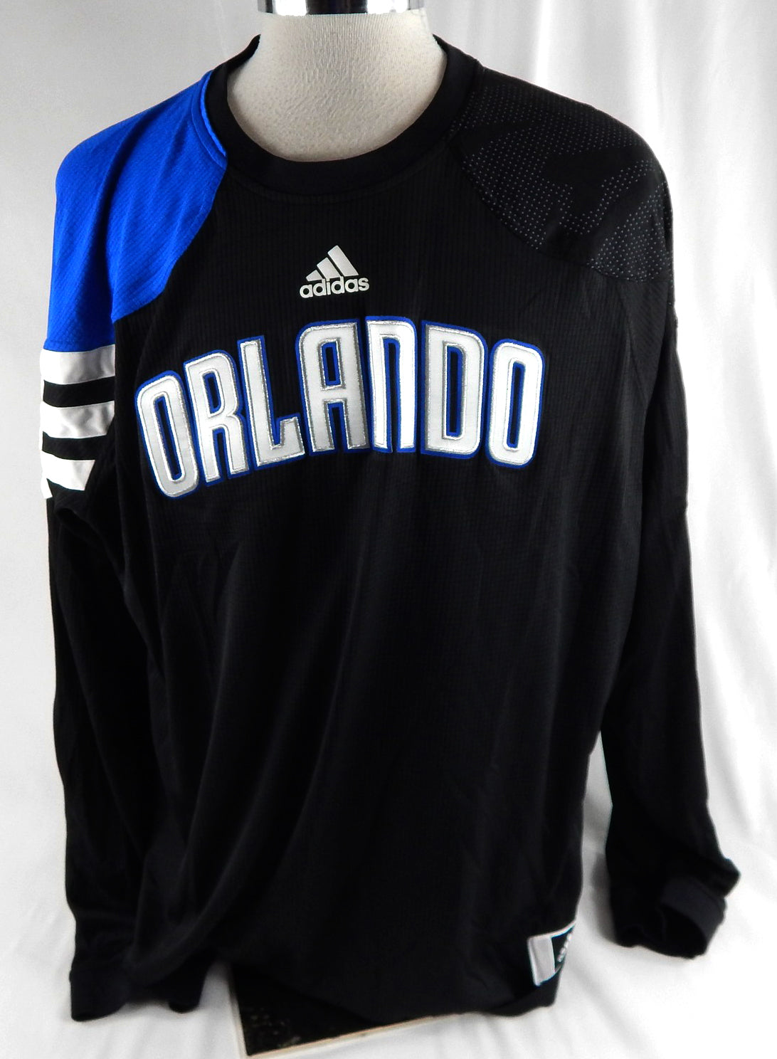 2012-13 Orlando Magic Earl Clark #30 Game Used Black Shooting Shirt 2XL 042
