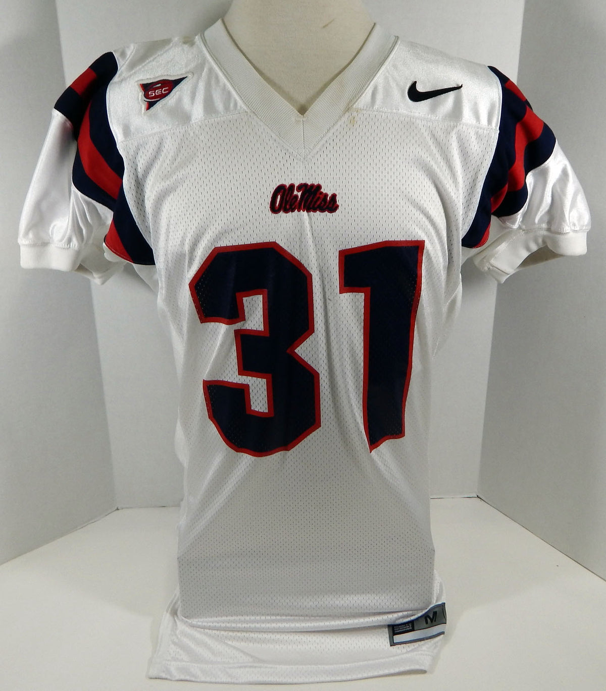 2002-05 Ole Miss Rebels #31 Game Used White Jersey Name Plate Removed M 038