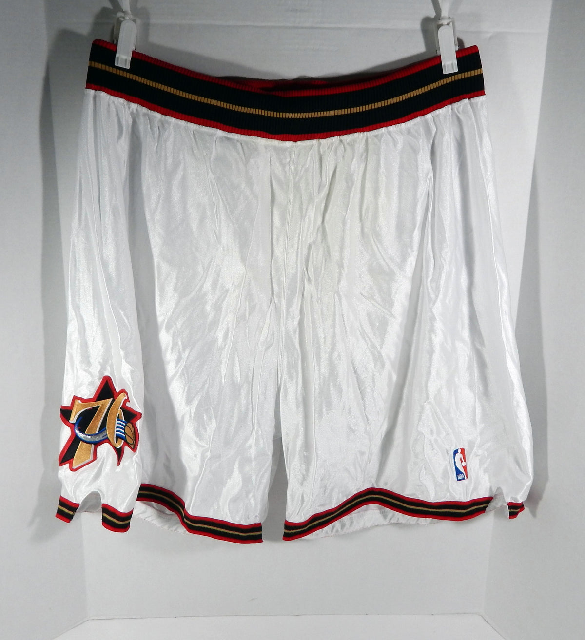 2000s Philadelphia 76ers Game Issued White Shorts 50+1 DP68154