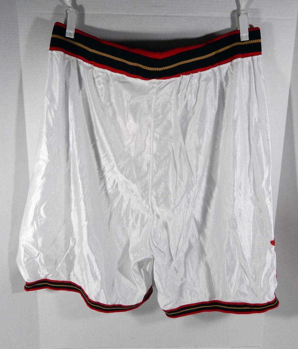 2000s Philadelphia 76ers Game Issued White Shorts 50+1 DP68154 Pic2