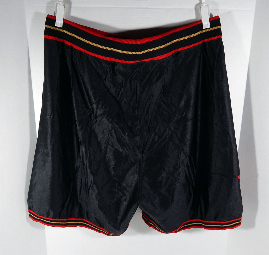 2000s Philadelphia 76ers #0 Game Used Black Shorts 46+1+1 DP68161 Pic2